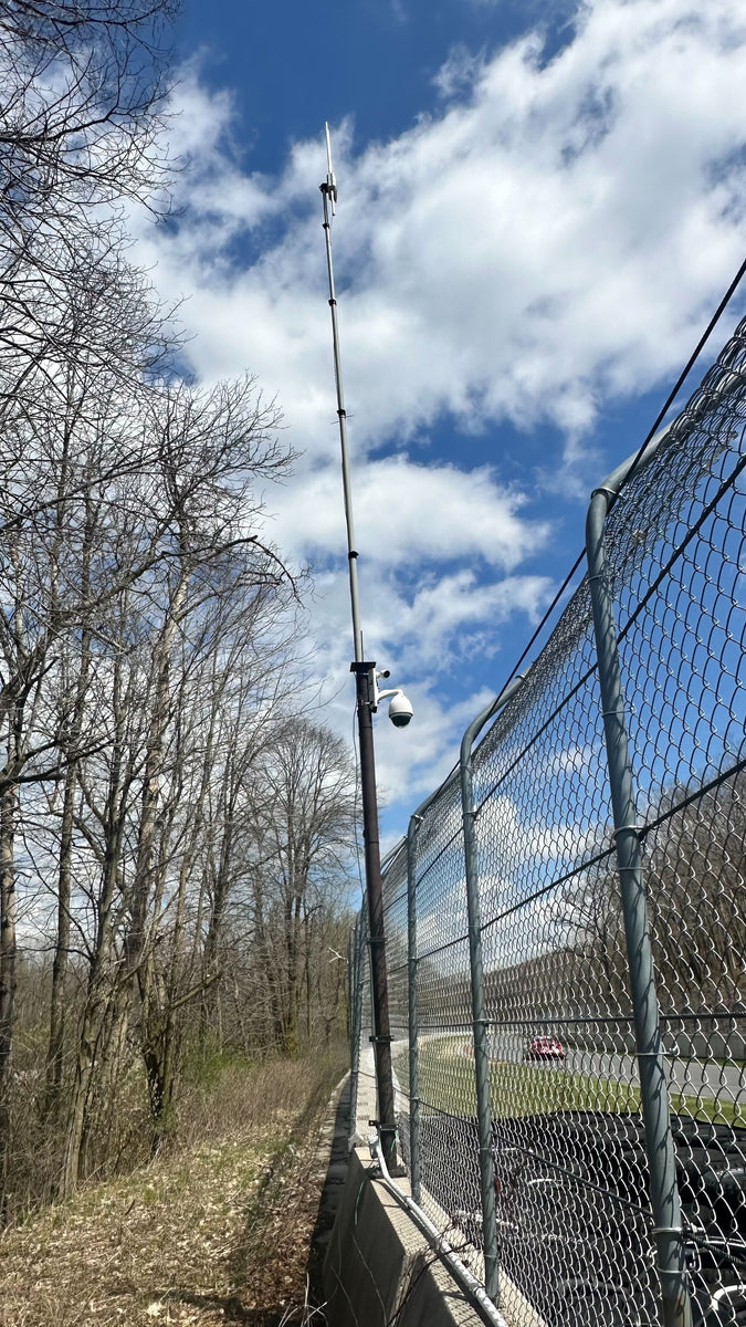 Extendable Mounting Pole — Four Channel Broadcaster view 3